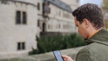 Kultur trotz Corona: Neue App des Kreismuseums Wewelsburg lädt zum zeithistorischen Rundgang durch den Ort Wewelsburg ein 